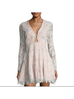 Stylestalker Blush Pink Lace Long-Sleeve V-Neck Mini Dress